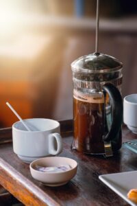 coffee maker, french, plunger, press, piston, coffee, cafe, coffee cup, bar, cup, porcelain, hostelry, rural, restoration, drink, gourmet, bokeh, caffeine